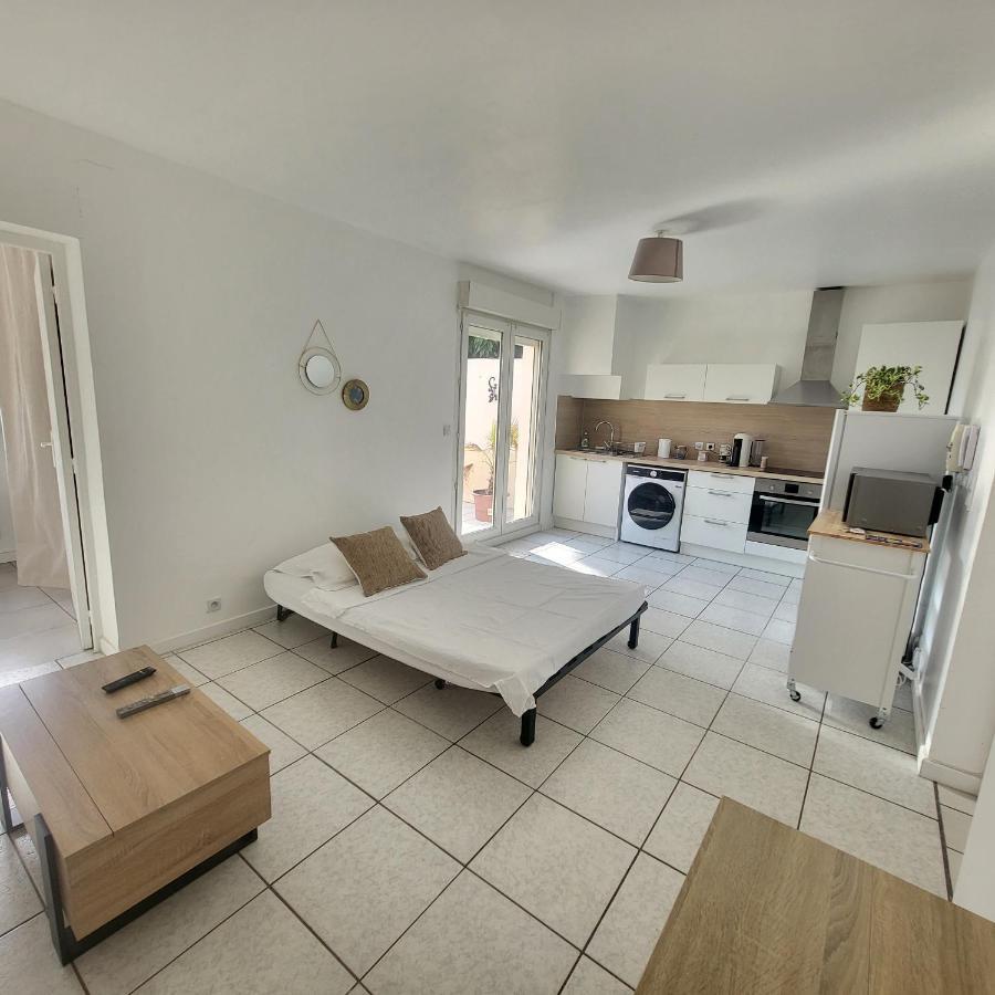 Bel Appartement Avec Jardin De 30M2 , Climatise Avec Parking Et Arrivee Autonome Cabestany Eksteriør billede